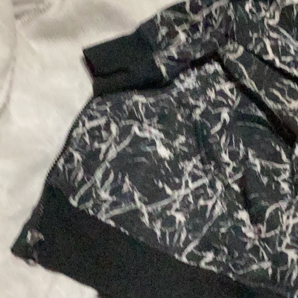 DAZL crackle print Hoodie slash pockets zip front Lg Jr’s Black & White - Picture 8 of 9